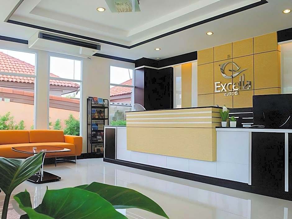 Excella Hotel