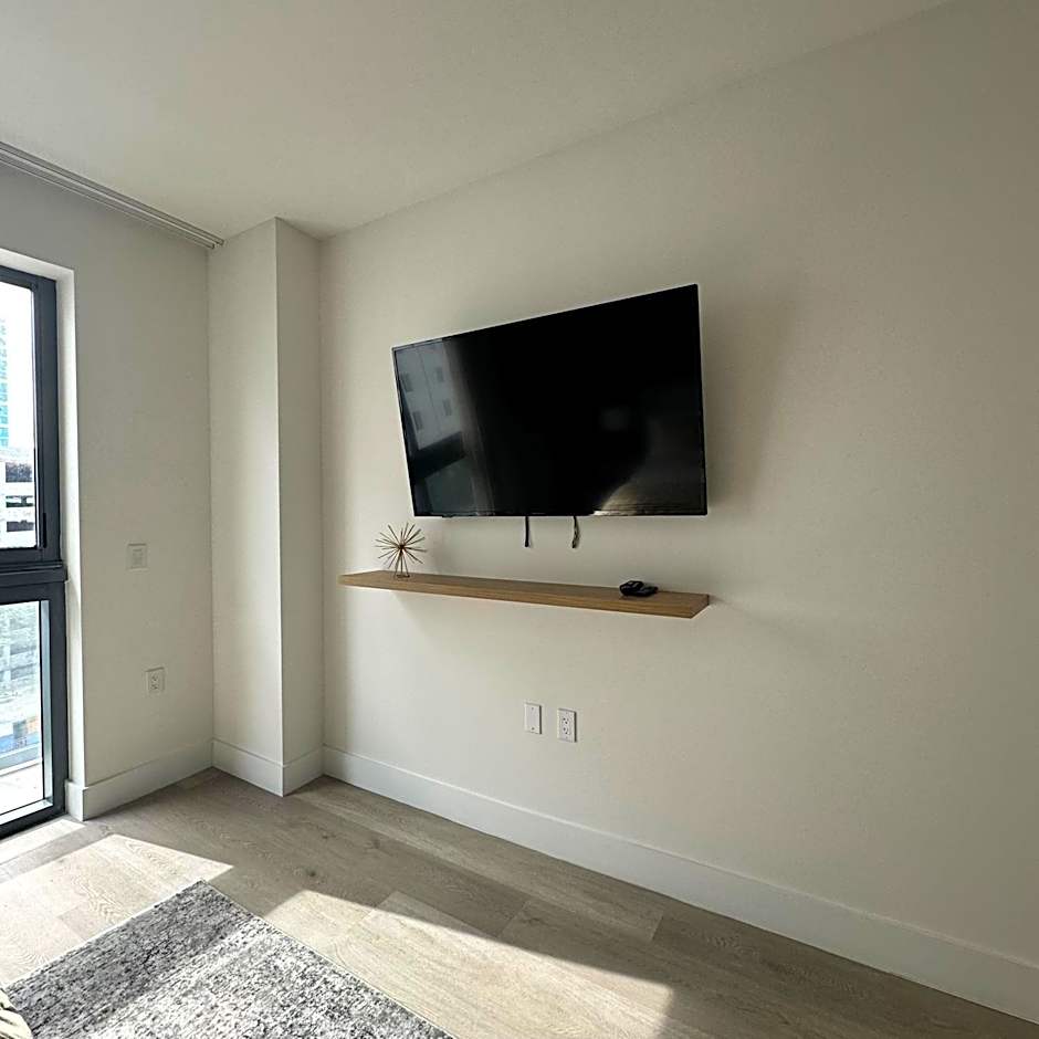 Smart brickell deluxe apartment