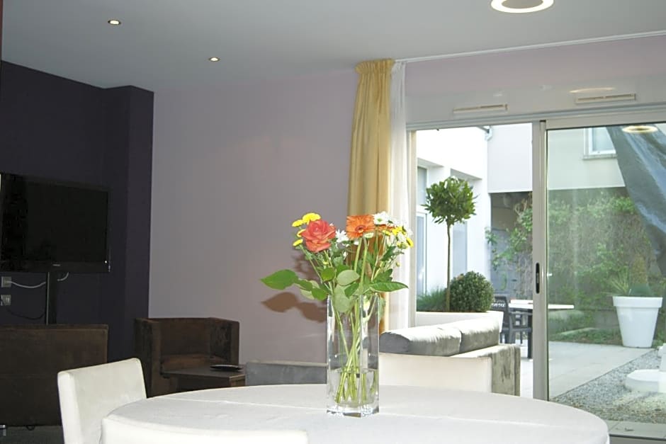 Photo 1 of 2 of Prestige Suite