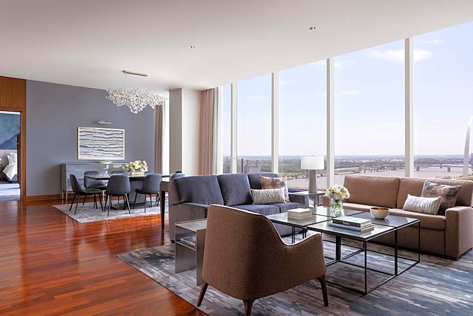 Four Seasons Hotel St Louis