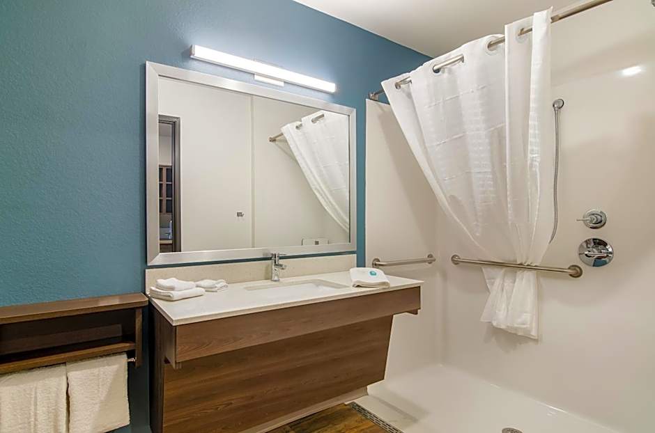 WoodSpring Suites Thornton-North Denver