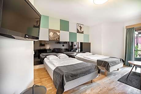 Superior Twin Room with Sofa Bed