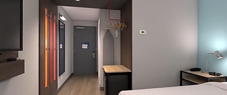 1 King Mobility Accessible With Tub