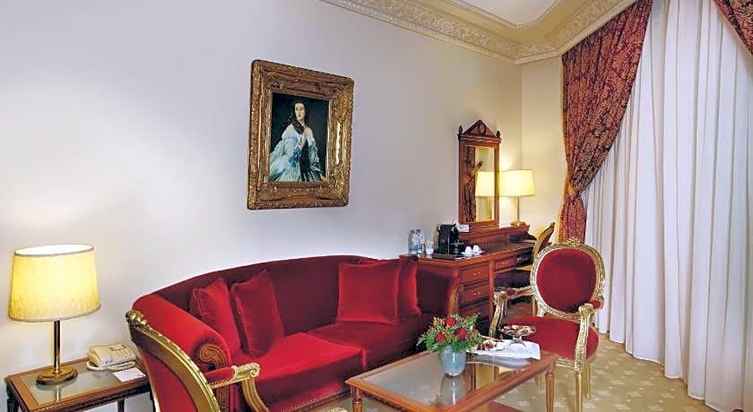 Golden Tulip Serenada Hamra Hotel