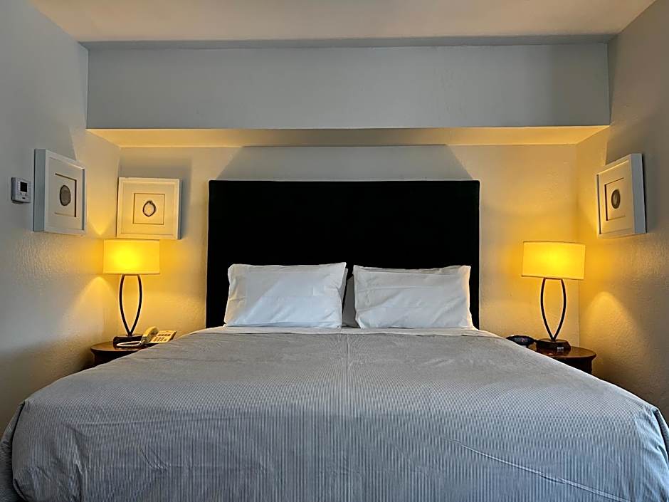 Sterling Hotel