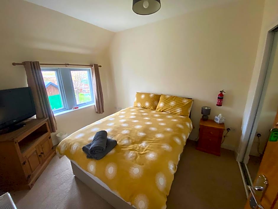 Little Ship Inn Rooms