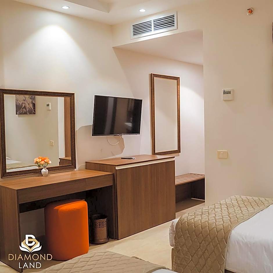 Diamond Land Hotel