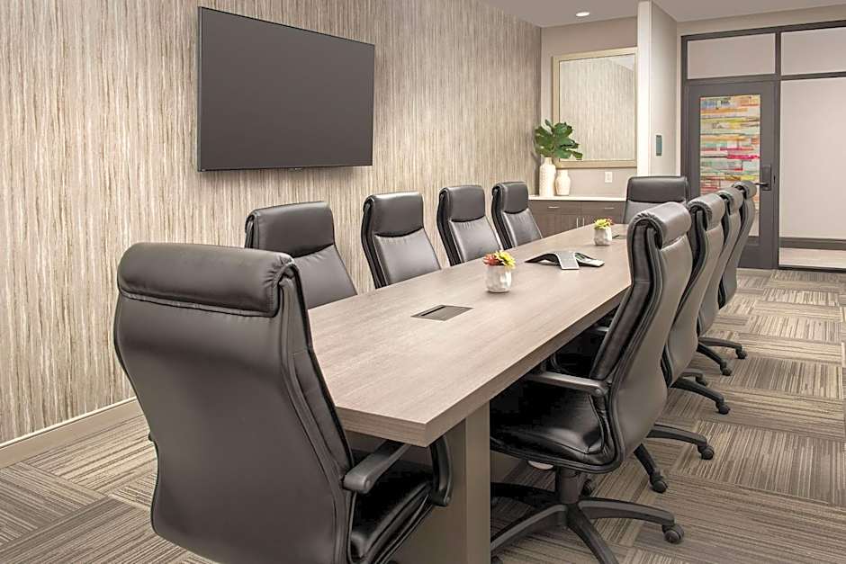Home2 Suites By Hilton Denver Northfield