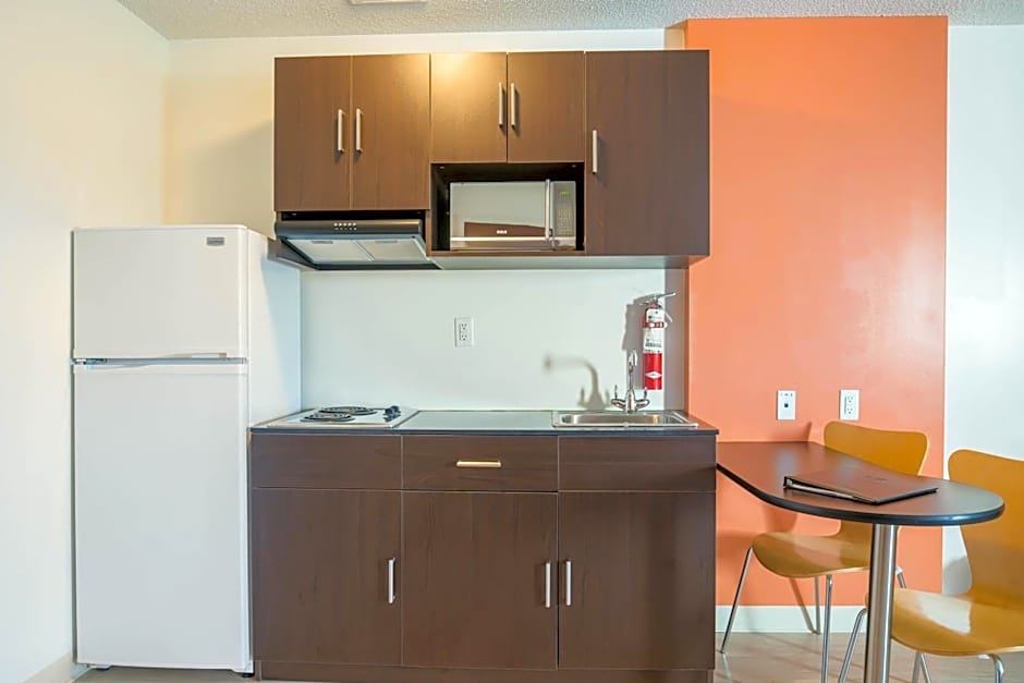 Motel 6 Kingston Ontario