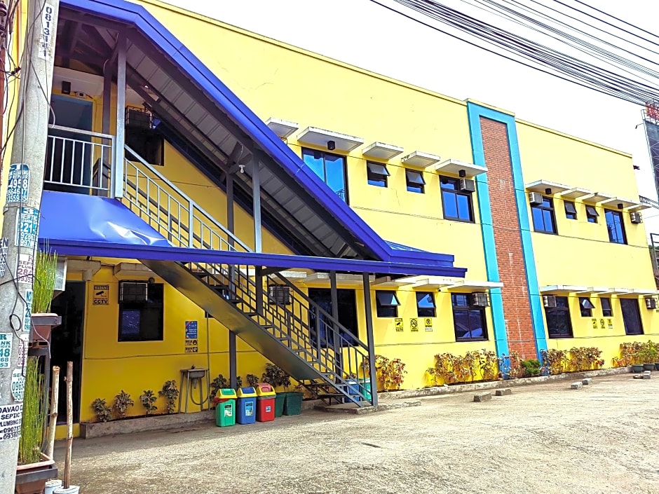YellowPad Hotel (SM-Eco)