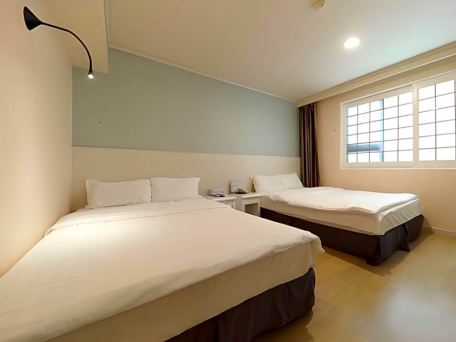 Apple Hotel