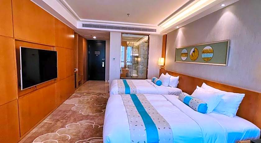 Menshine Gloria Plaza Hotel