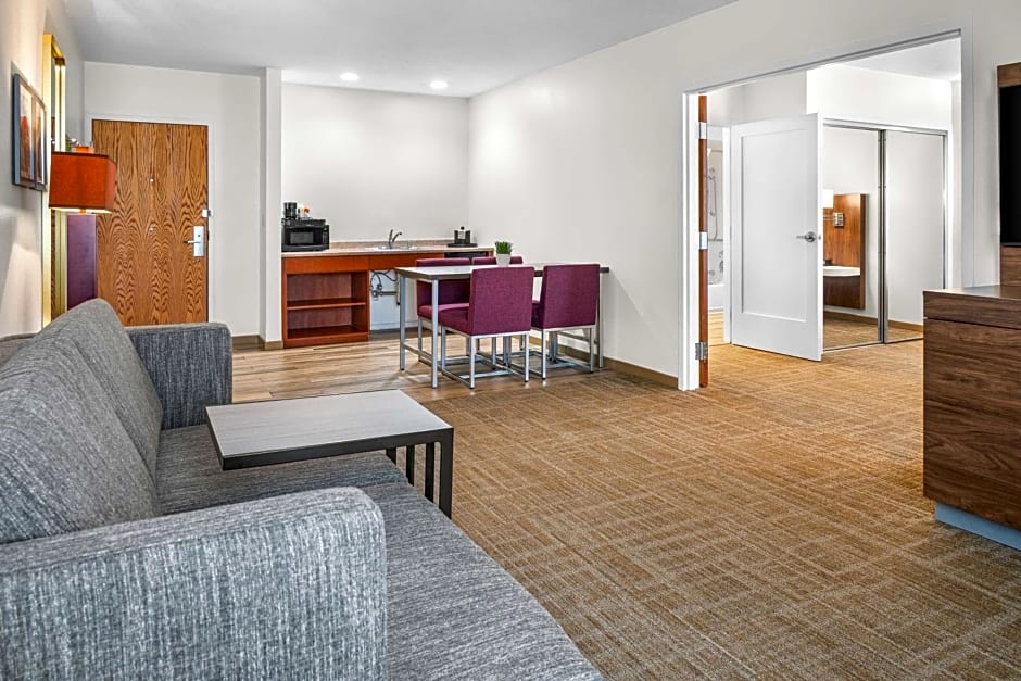Hampton Inn By Hilton Grand Rapids-North