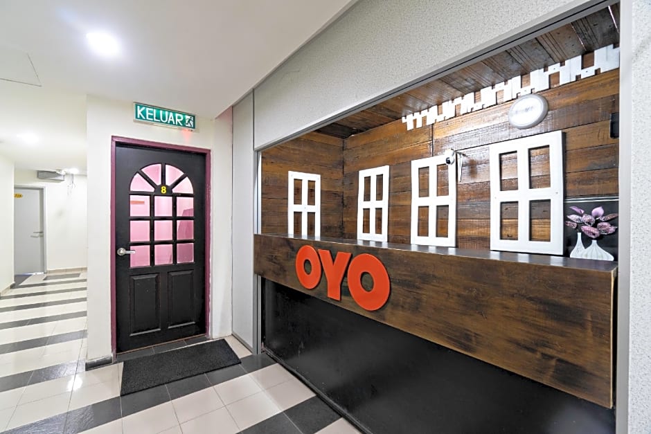 OYO 89960 Manjung Inn Hotel