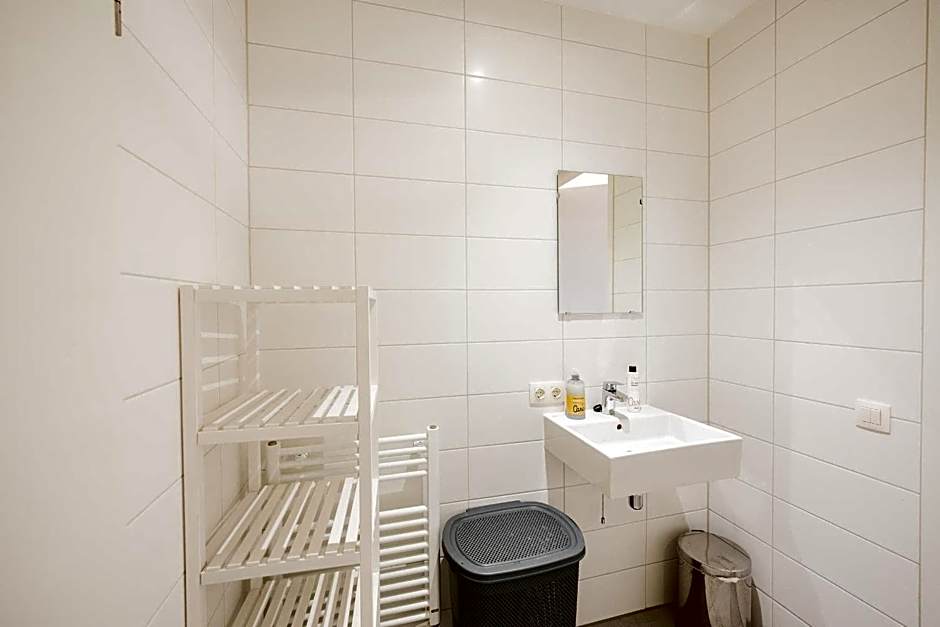 Alphabet Apartments - Prins Hendrikkade 10