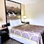Super 8 by Wyndham Clear Lake