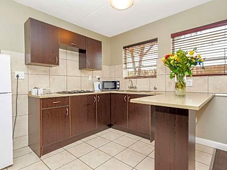 Standard Apartment With 1 Queen Size Bed