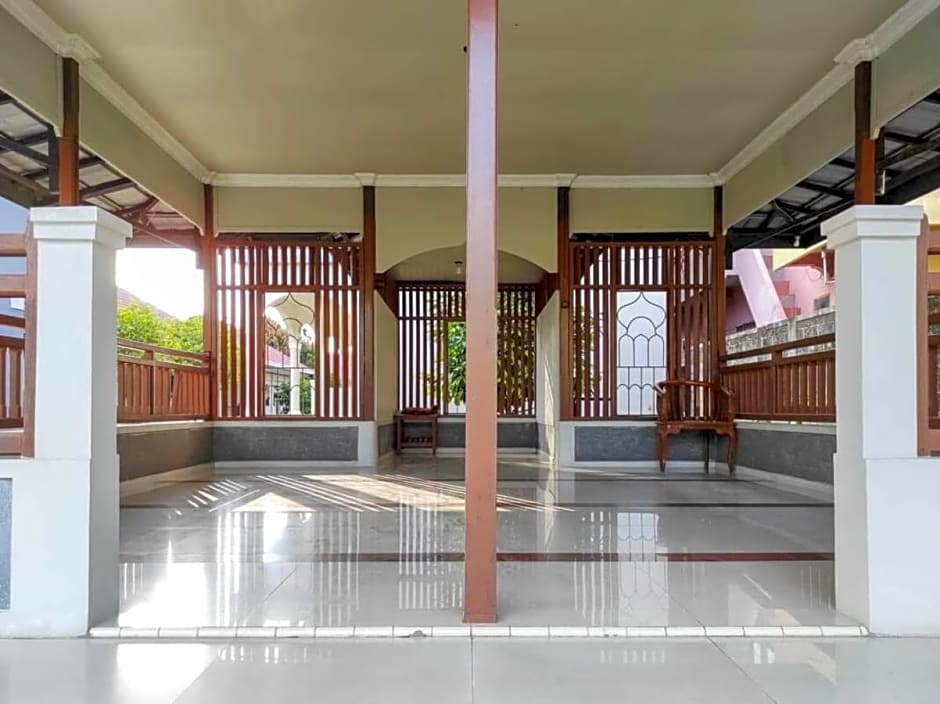 Hotel Remaja Indah Masamba