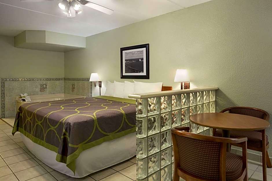 Super 8 by Wyndham South Padre Island