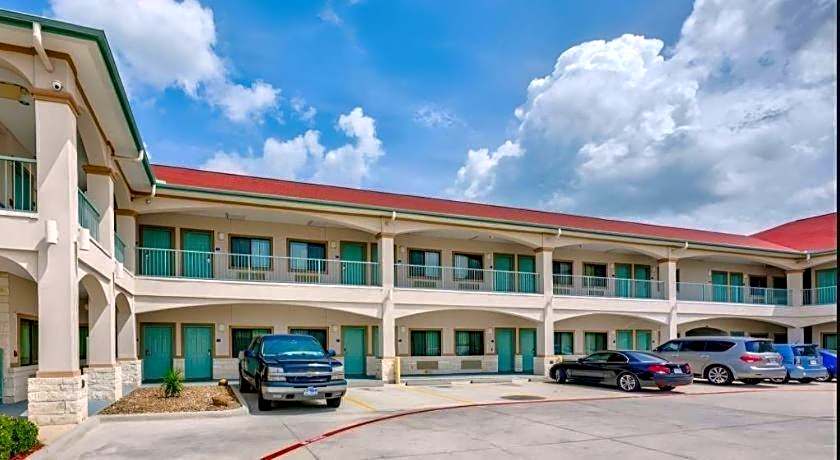 Americas Best Value Inn and Suites IAH Airport North