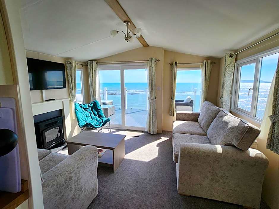 Europa Willow Pitch 29 Creek Caravan Park dog friendly