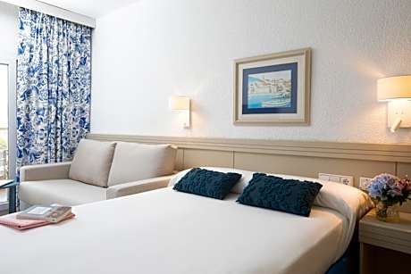 Double Room (3 Adults)