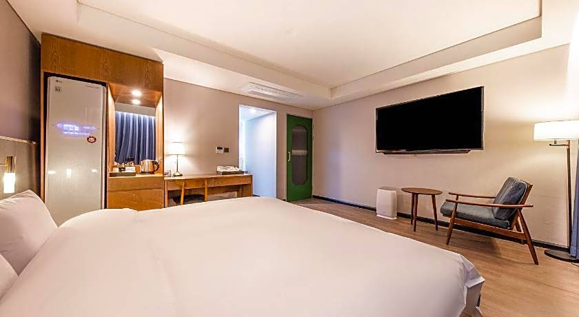 Hotel the Hill