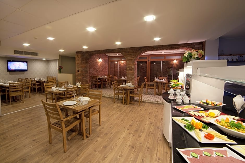 Walk In Hotel&Residence