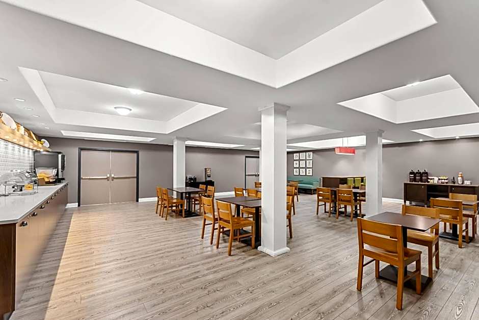 Country Inn & Suites by Radisson, Elizabethtown, KY