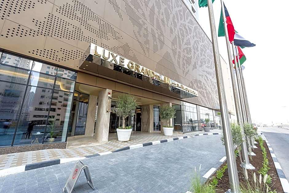Luxe Grand Hotel Apartments