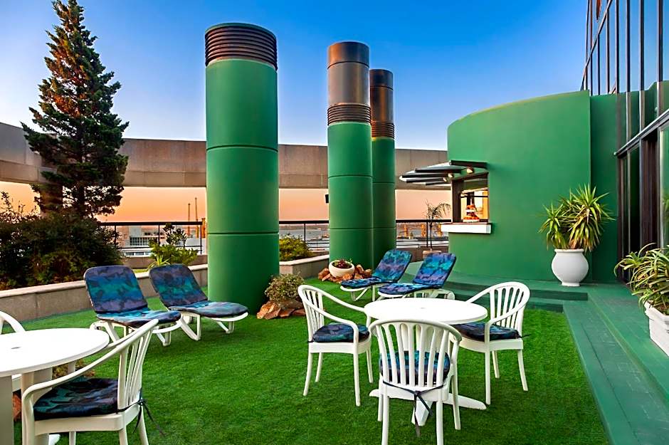Radisson Montevideo Victoria Plaza Hotel
