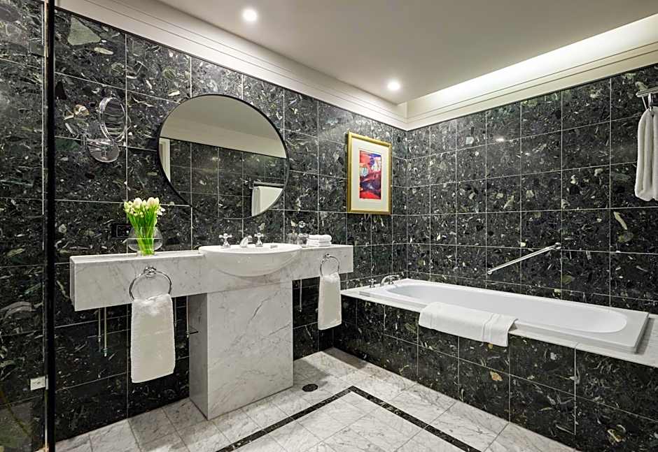 Hyatt Hotel Canberra - A Park Hyatt Hotel