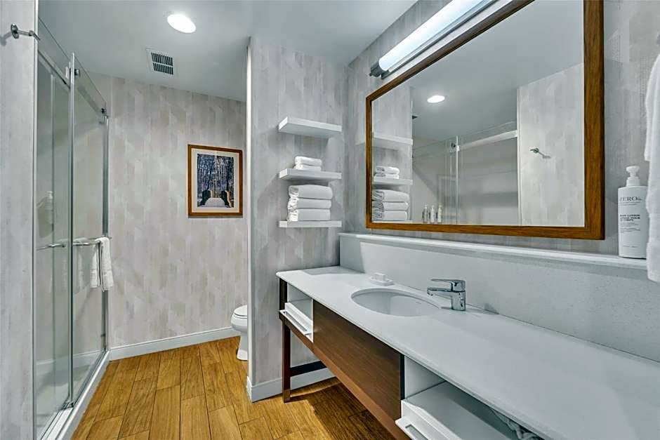 Hampton Inn By Hilton & Suites Kenosha