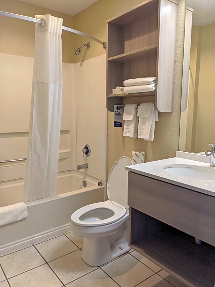 Microtel Inn Georgetown - Lexington North