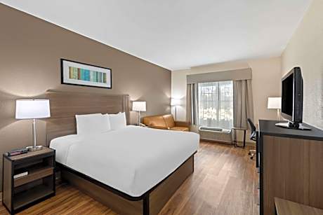 King Room with Sofa-Bed - Non-Smoking
