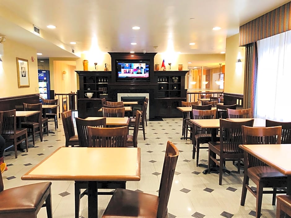 Queens County Inn and Suites
