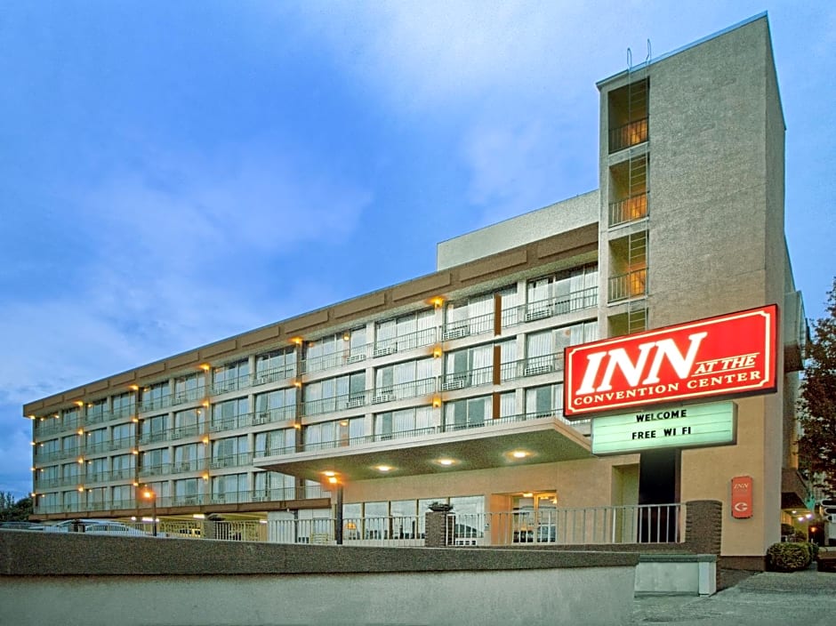 Inn At The Convention Center