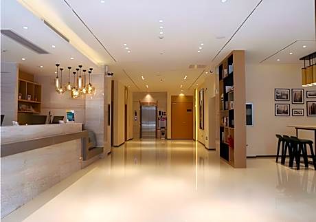 City Comfort Inn Fengshan Hongjun Road