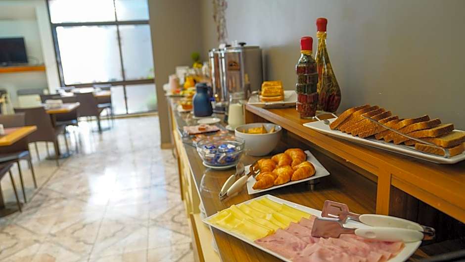 Altezza Apart Suites