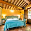 Residence with swimming-pool and thermal pools in Sorano