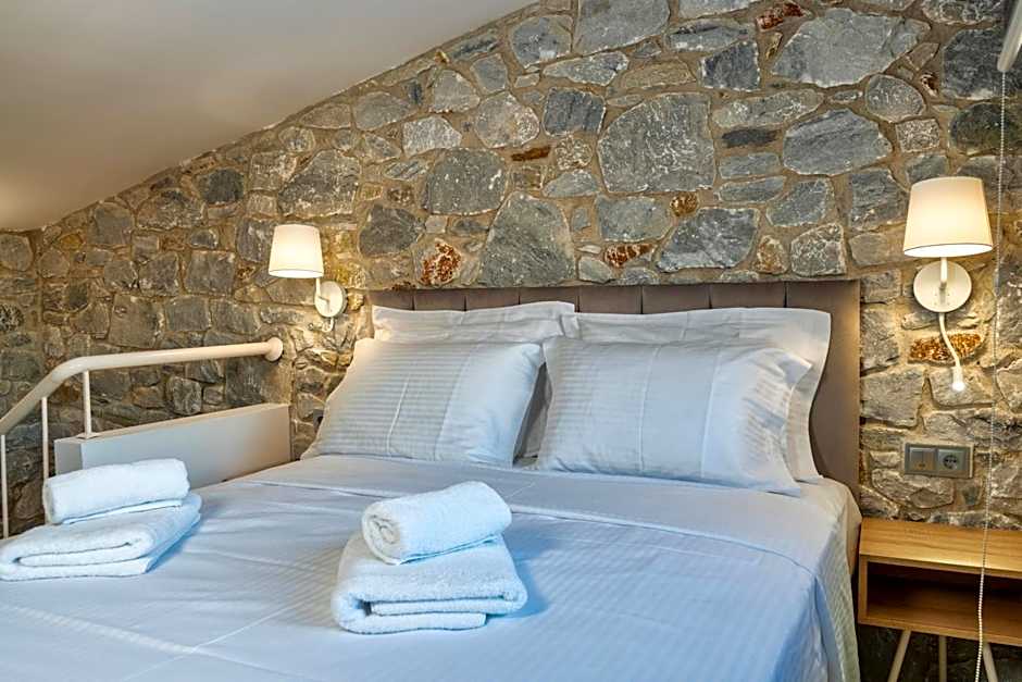 THALASSIA LUXURY APARTMENTS