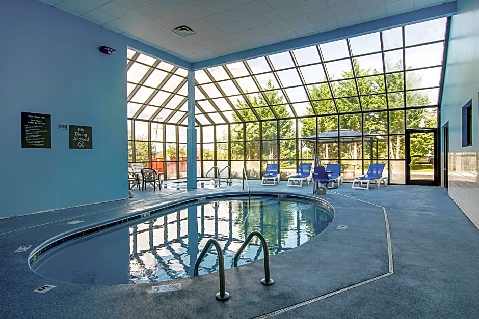 Comfort Suites Knoxville Airport