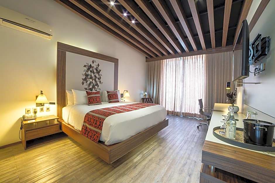 Flow Condesa - Adults Only