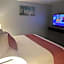 Garnett Hotel & RV Park
