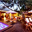 Riverside Guest Lodge