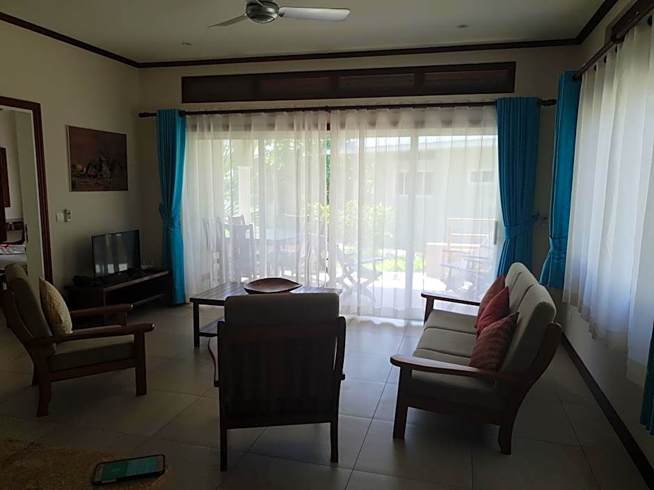 Cote d'Or Footprints