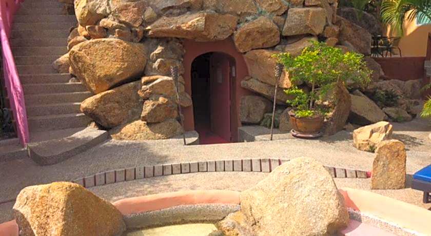 Pandora Lifestyle Hotel