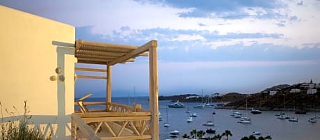 Vista Suite With Panoramic Sea View & Outdoor Hot Tub