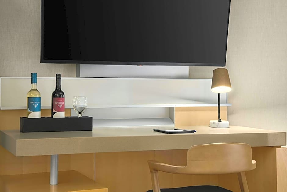 Delta Hotels by Marriott Whistler Village Suites