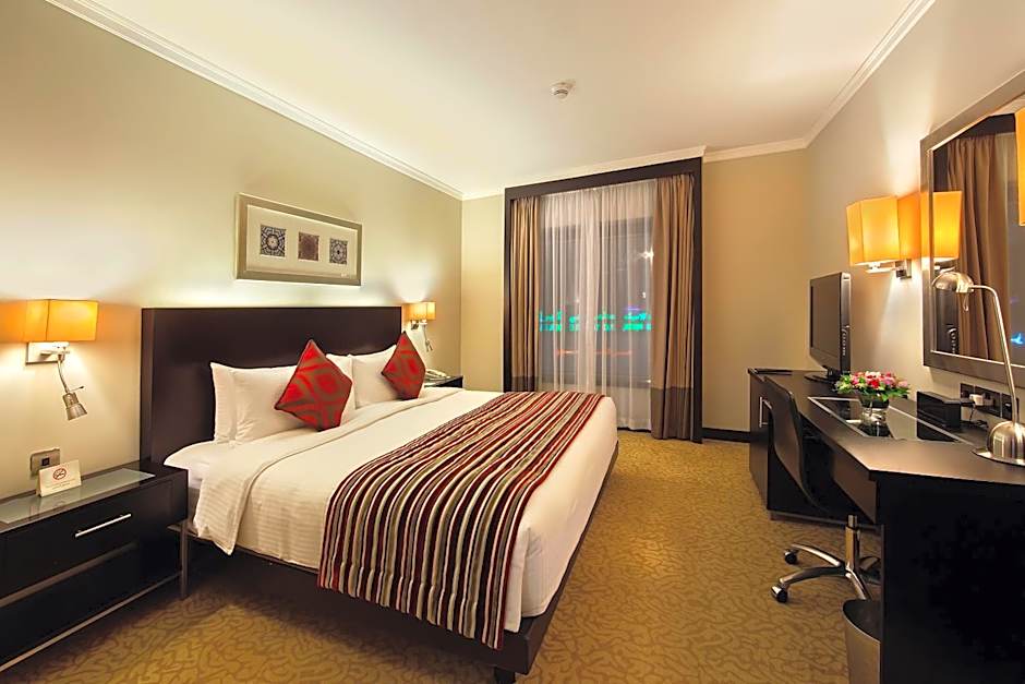 Photo 1 of 5 of Executive 1 King Bed Suite